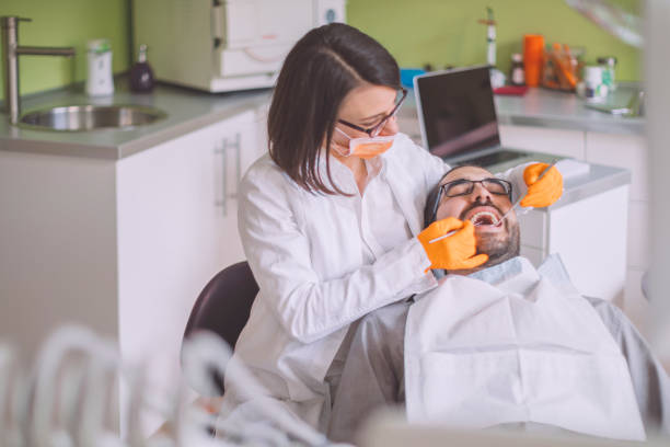 Best Emergency Dental Extractions in Lan, MI